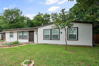 2015 Ridgeway St, Arlington, TX 76010