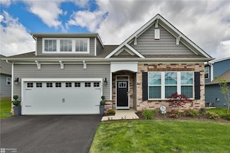 7951 Schaefer Crest, Breinigsville, PA 18031