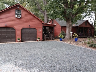 2174 Grubby Rd, South Boston, VA 24588