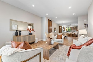 221 Hope St, Mountain View, CA 94041