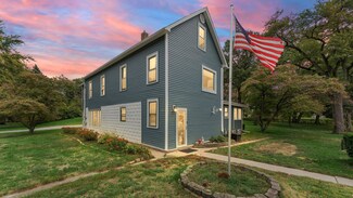 405 Garfield Ave, Hobart, IN 46342