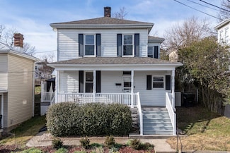 422 Baltimore Ave, Staunton, VA 24401