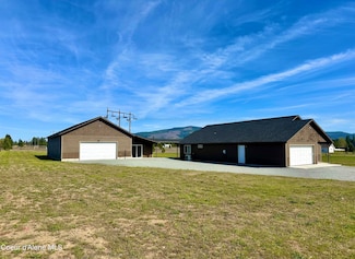 517 Solar Rd, Oldtown, ID 83822