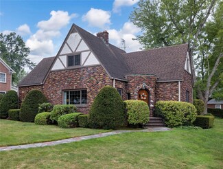 4618 Upland Dr, Erie, PA 16509