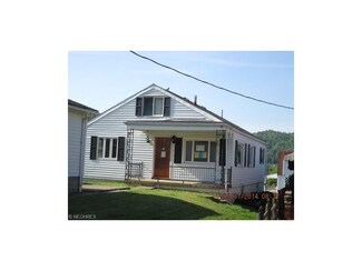 1450 Maple Ave, Bellaire, OH 43906