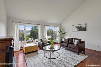 1644 Juneau Dr Unit A, Anchorage, AK 99501