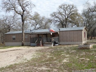 153 Longhorn Rd, Stockdale, TX 78160