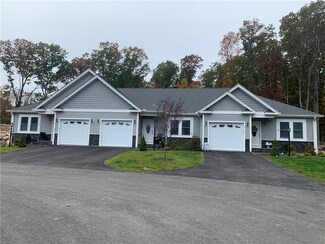 1520 Chopmist Hill Rd Unit 3, Scituate, RI 02857