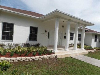 14599 SW 82nd Ave, Palmetto Bay, FL 33158