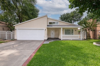 14123 Sandfield Dr, Houston, TX 77077