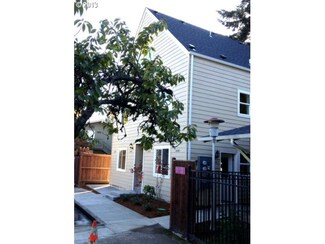2180 W 16th Units 1-4 Ave, Eugene, OR 97402