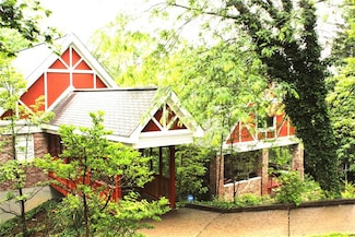 200 School St, Wabash, PA 15220