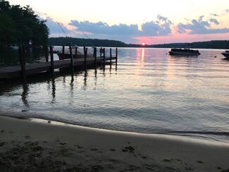 13 Baas Dr, Wolfeboro, NH 03894