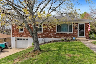 176 Winding Way Dr, Frankfort, KY 40601