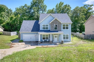 59 Misty Forest Dr, Phenix City, AL 36869
