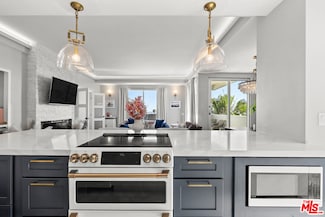 7250 Franklin Ave Unit 616, Los Angeles, CA 90046