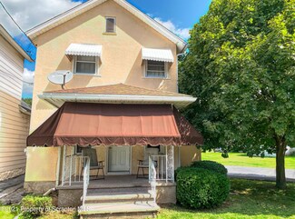 1104 Marion St, Peckville, PA 18452
