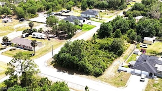 906 E 7th St, Lehigh Acres, FL 33972