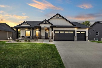 1601 Green Oak Pass, Tiffin, IA 52340