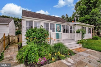 1419 Bayside Dr, Edgewater, MD 21037
