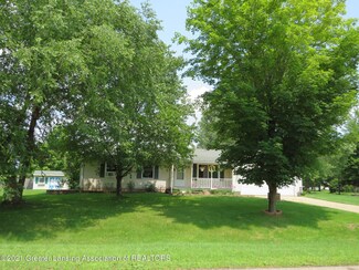 5516 Patty Ln, Perry, MI 48872