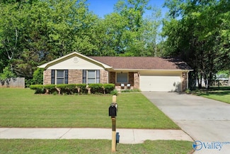 7516 Clubfield Dr SW, Huntsville, AL 35802