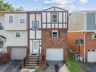 7 Mckinley Square, Coraopolis, PA 15108