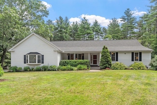 49 Brown Brook Cir, Fremont, NH 03044