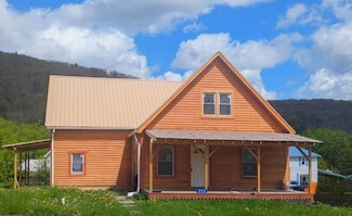 253 E Main St, Westfield, PA 16950