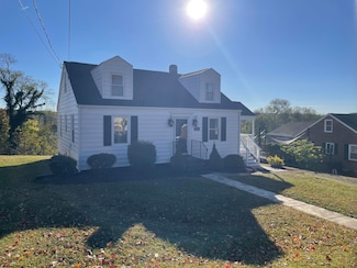 512 Parkdale Dr, Salem, VA 24153