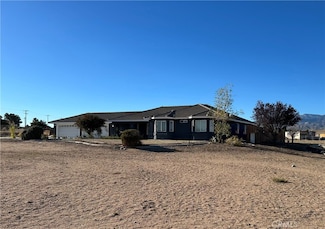 6895 Coyote Rd, Phelan, CA 92371