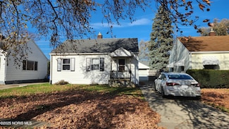 202 Waggoner Blvd, Toledo, OH 43612