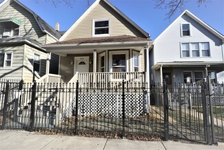 2131 N Kildare Ave, Chicago, IL 60639