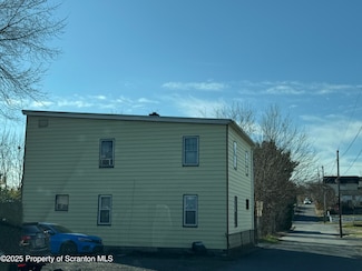 1013 Grant Ct, Scranton, PA 18519