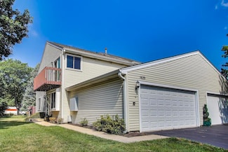 1629 Masters Ct, Naperville, IL 60563