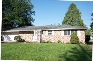 200 S Mill St, Peotone, IL 60468