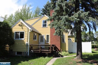 911 S 7th Ave, Virginia, MN 55792