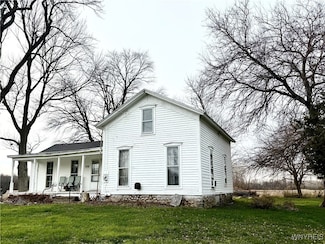 2728 Marshall Rd, Medina, NY 14103