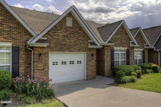 220 River Garden Ct Unit 38, Sevierville, TN 37862