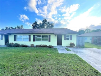 1715 Lakewood Ave, Eustis, FL 32726