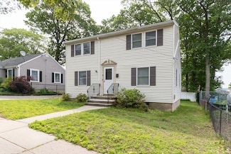 5 Macdonald St Unit 1, Hyde Park, MA 02136