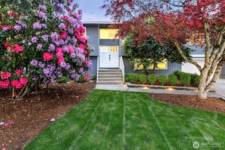 15516 NE 54th Place, Redmond, WA 98052