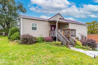 4242 Sullivan Gardens Dr, Kingsport, TN 37660