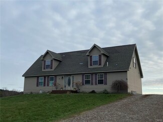 24 Balcom Dr, Pulaski, NY 13142