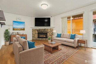 15715 NE 18th St Unit F-5, Bellevue, WA 98008