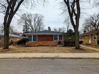 835 E South Broadway Ave, Lombard, IL 60148