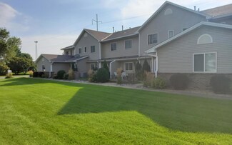 1551 Creek Meadows Dr NW, Coon Rapids, MN 55433