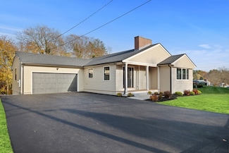 2 Howard Ct, Woburn, MA 01801