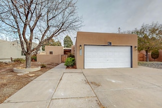 1020 Stanford Dr NE, Albuquerque, NM 87106