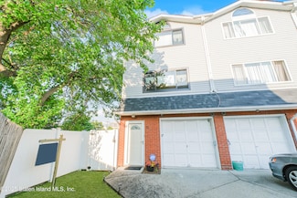 31 Charles Place, Staten Island, NY 10303